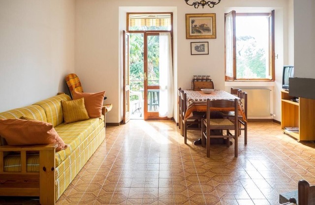 Holiday apartment Domaso for 1 - 5 persons with 2 bedrooms - Holiday apartment