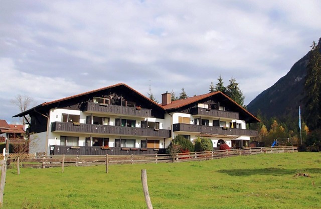Holiday apartment Farchant for 1 - 4 persons with 1 bedroom - Holiday apartment in one or multi-fami