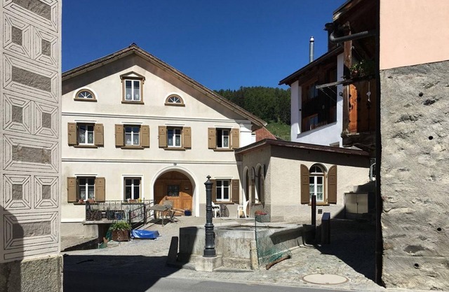 Holiday apartment Ftan for 1 - 2 persons with 1 bedroom - Holiday apartment in one or multi-family h