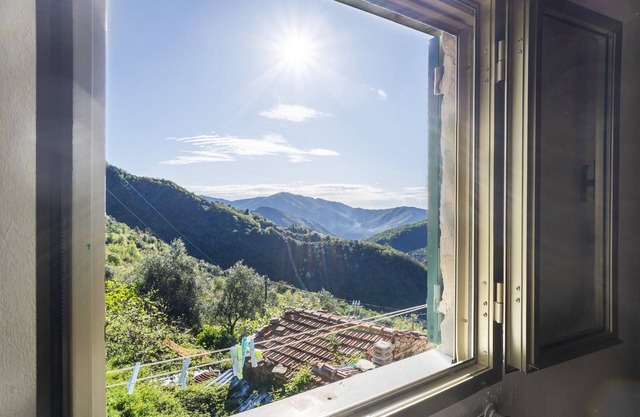 Holiday Apartment "House Of Silence" with Mountain View & Private Terrace