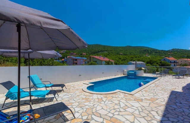 Holiday apartment Klenovica for 2 - 8 persons with 3 bedrooms - Holiday apartment