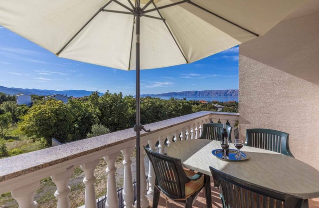 Holiday apartment mit Klimaanlage und Meerblick