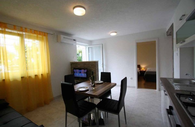 Holiday apartment near the beach