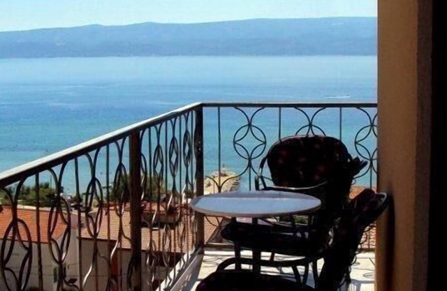 Holiday apartment Omiš for 1 - 4 persons with 1 bedroom - Holiday house