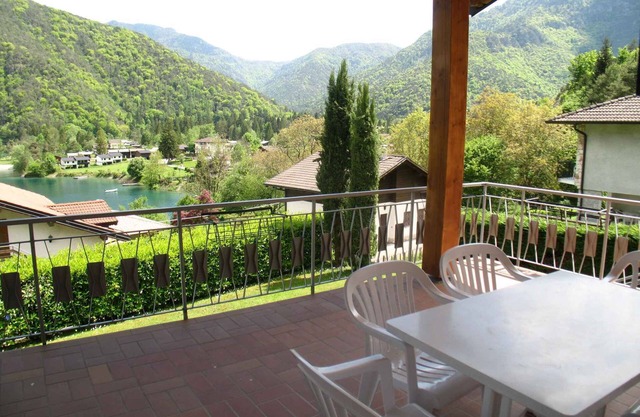 Holiday Pur Persons Bedrooms 