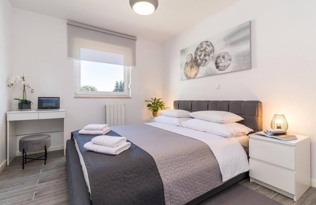Holiday apartment Pula for 1 - 6 persons with 3 bedrooms - Holiday apartment