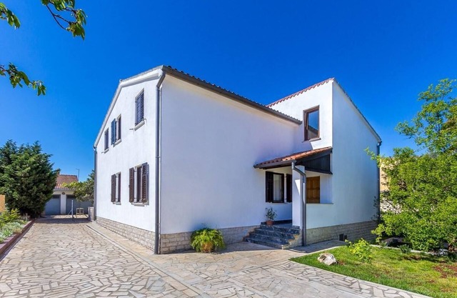 Holiday apartment Pula for 1 - 7 persons with 3 bedrooms - Holiday apartment