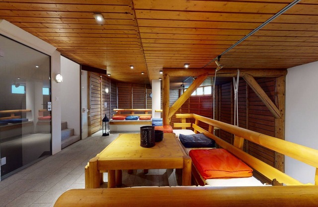 Holiday apartment Samedan for 1 - 6 persons with 3 bedrooms - Holiday apartment