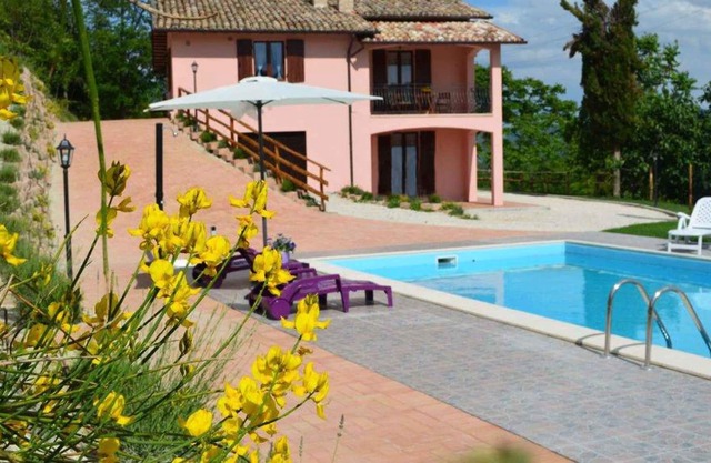 Holiday Terrace 