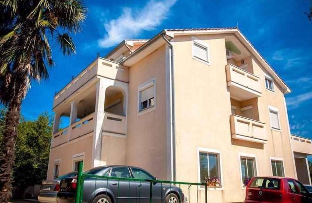 Holiday apartment with air conditioning and terrace