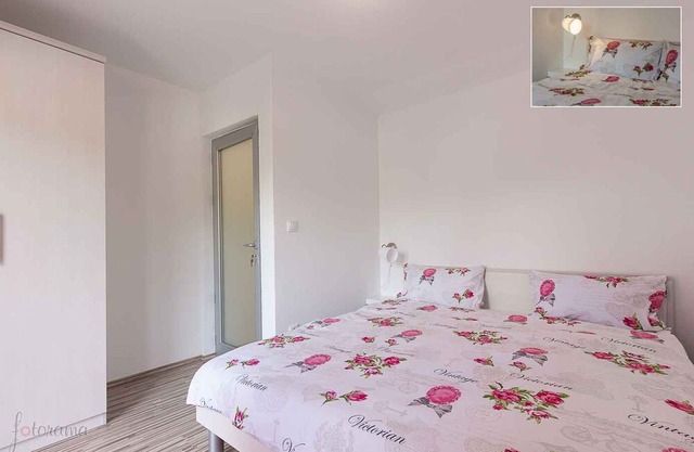Holiday apartment with pool