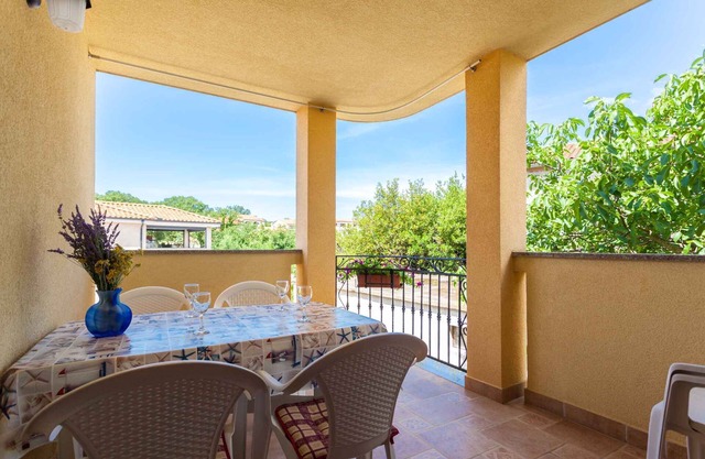 Holiday apartment with two bedrooms and balcony