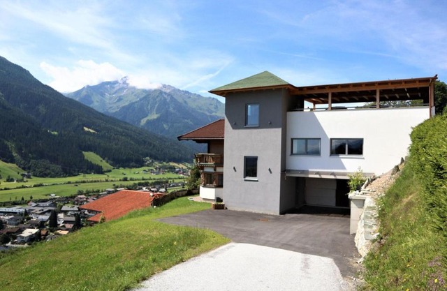 Holiday flat Sonnenweg, Bramberg am Wildkogel