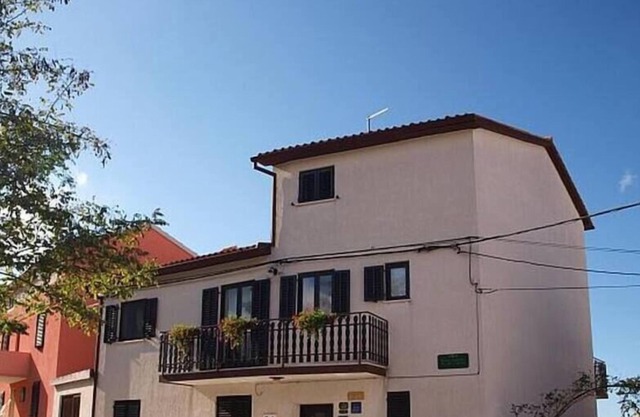 Holiday flat for 4 persons in the medieval town of Bale near Rovinj