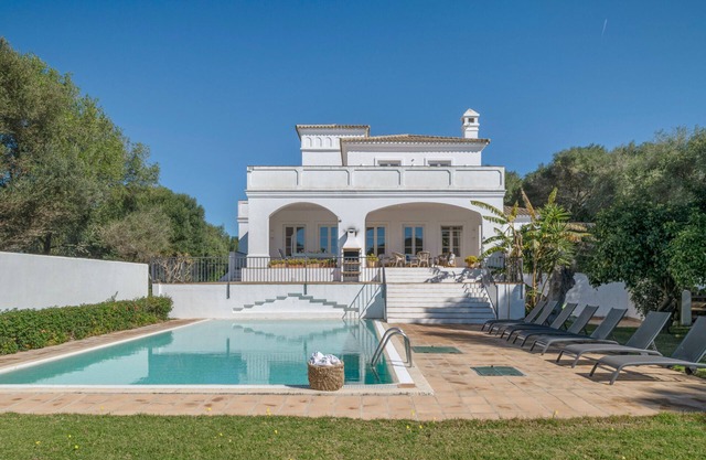 Holiday Home 'Albatros' with Private Pool, Wi-Fi and Air Conditioning