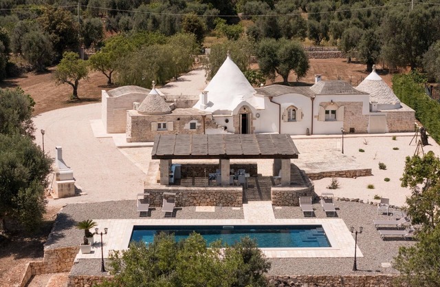 Holiday Home 'Aletheia' with Private Pool, Wi-Fi and Air Conditioning