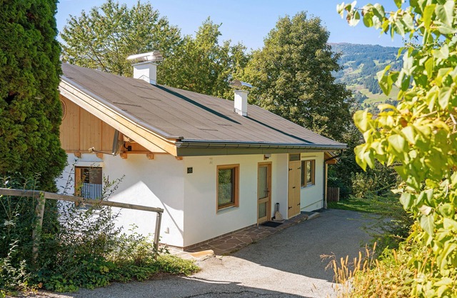 Holiday Home 'Anton' with Mountain View, Private Terrace and Wi-Fi