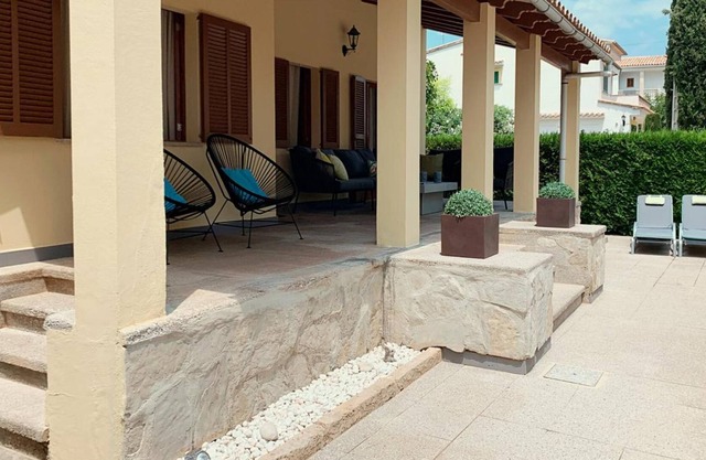 Holiday Home Casa Coromines with Mountain View, Wi-Fi & Terrace