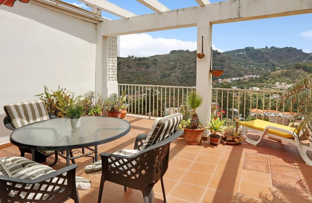 Holiday Home Casa Marion with Mountain View, Garden & Wi-Fi