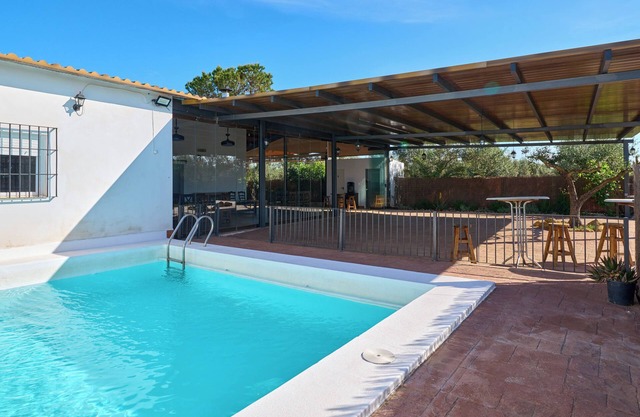 Holiday Home 'Casa Rural Olivar De La Marquesa' with Private Pool, Wi-Fi and Air Conditioning