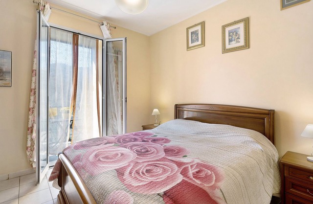 Holiday home "Casa Sole" with mountain views, balcony & WiFi