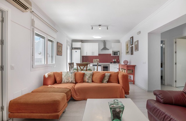 Holiday Home 'Casa Tahivilla' with Private Terrace, Private Garden and Wi-Fi