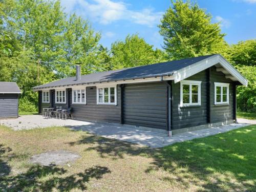 Holiday Home Doris - 150m from the sea by Interhome