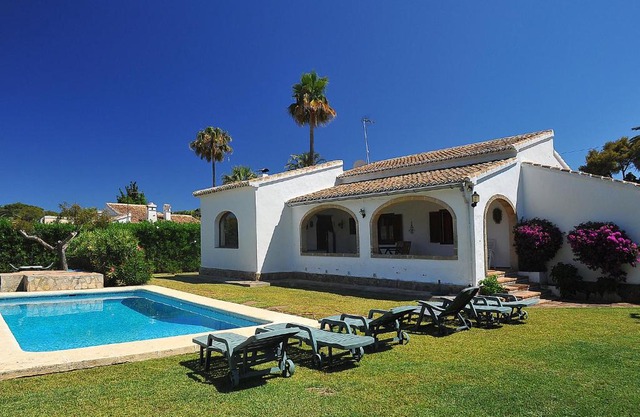Holiday Home Henrys Choza by Interhome