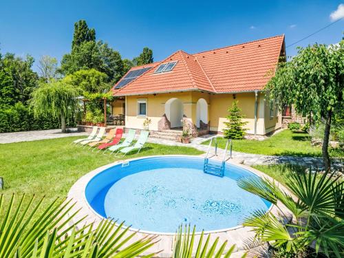 Holiday Home Horvath by Interhome