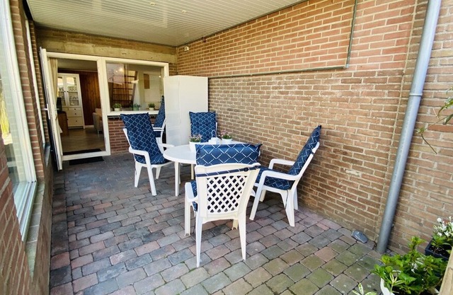 Holiday home in Aagtekerke for 5-6 people 1 mi from the beach