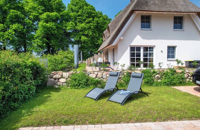 Holiday Home 'KiteZeit' – Baltic Sea Paradise for Families & Groups up to 6 People