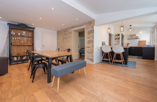Holiday Home 'Maison De Pêcheur' with Private Terrace, Private Garden and Wi-Fi