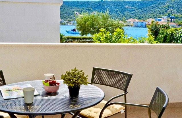 Holiday home Marija, (15513), Vinišće, Croatia