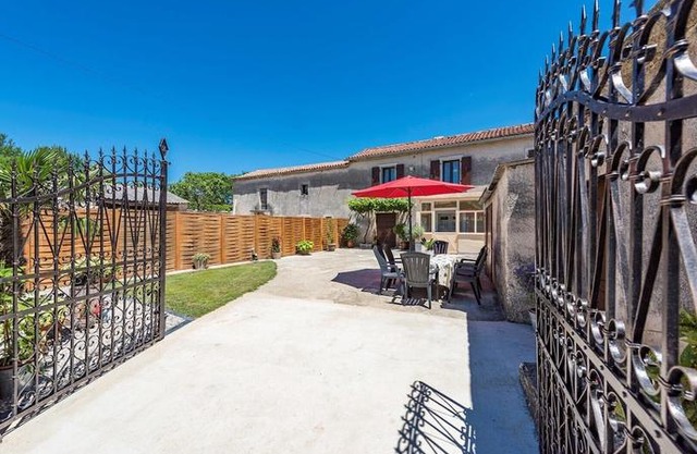 Holiday Home Matesini