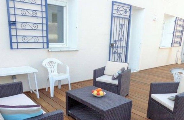Holiday home Sète, 4 bedrooms, 8 people