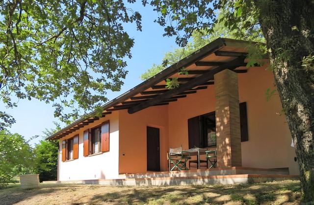 Holiday Home 'San Michele - Casa Rosa' with Mountain View, Shared Pool and Wi-Fi