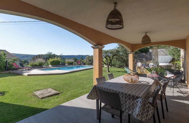 Holiday Home "Spacious Pleasant Accommodation" with Mountain View, Private Pool and Wi-Fi