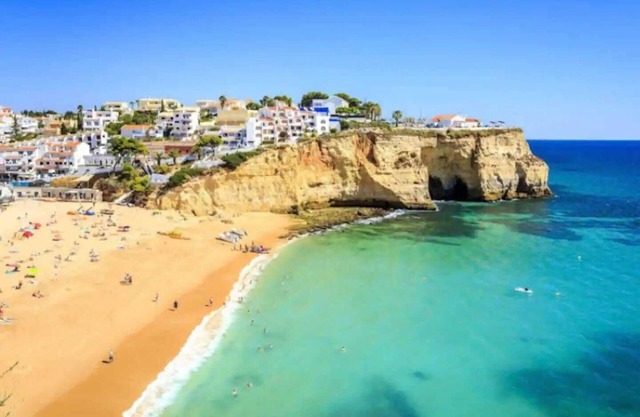 Holiday Home "Vila Maria" with Shared Terrace & Wi-Fi