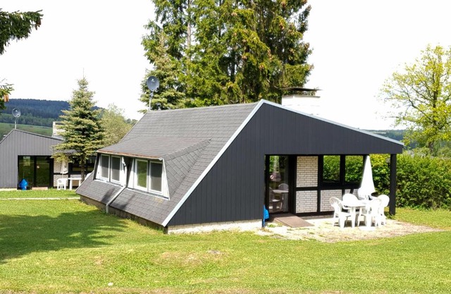 Holiday Home Waldferienpark Gerolstein-8 by Interhome