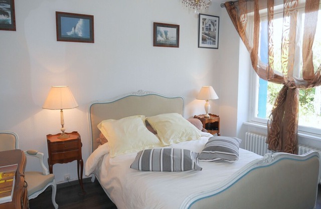 Holiday home with sea views, Lampaul-Plouarzel