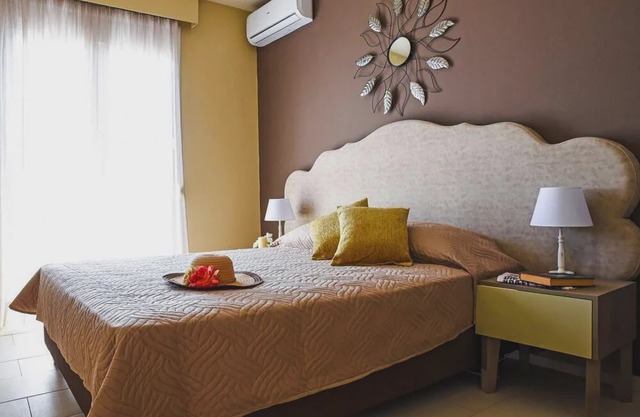 Holiday homes, Marathokefala