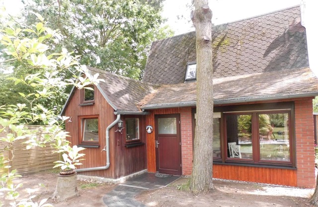 Holiday house Altefähr for 1 - 5 persons with 2 bedrooms - Holiday home