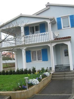 Holiday house Buje for 6 - 10 persons with 4 bedrooms - Holiday house