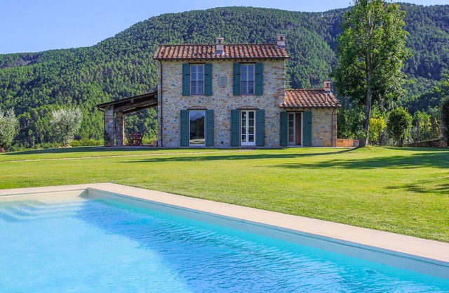 Holiday house Colle di Compito for 1 - 6 persons with 3 bedrooms - Holiday home
