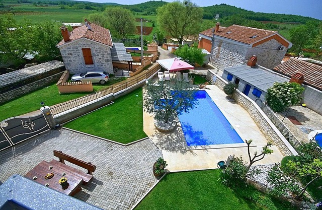 Holiday house Dracevac for 9 - 10 persons with 4 bedrooms - Villa