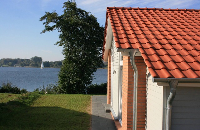 Holiday house in direct water situation | Sauna | Whirlpool | Fireplace | Free Wi-Fi