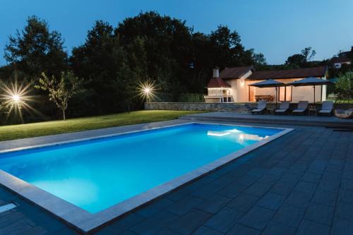 Holiday House Lastva