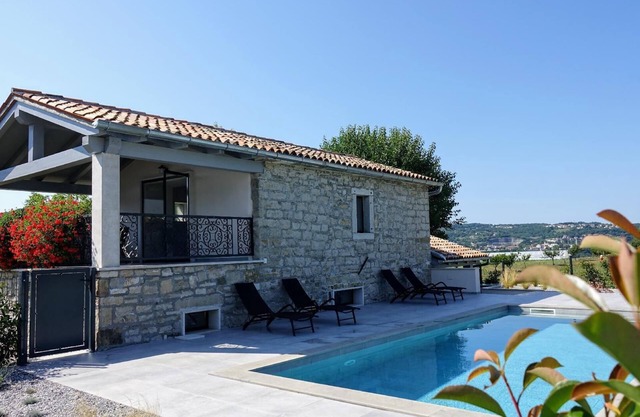 Holiday house Pazin for 1 - 6 persons with 2 bedrooms - Holiday home