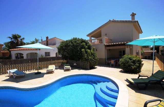 Holiday house Riumar for 1 - 8 persons with 4 bedrooms - Holiday home