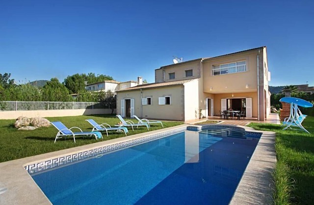 Holiday house Sa Pobla for 1 - 8 persons with 4 bedrooms - Holiday home